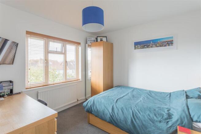 BEDROOM.jpg