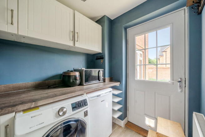 4 bed Detached for sale Image 9