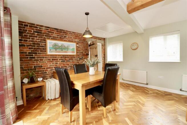3 bed House for sale Image 7