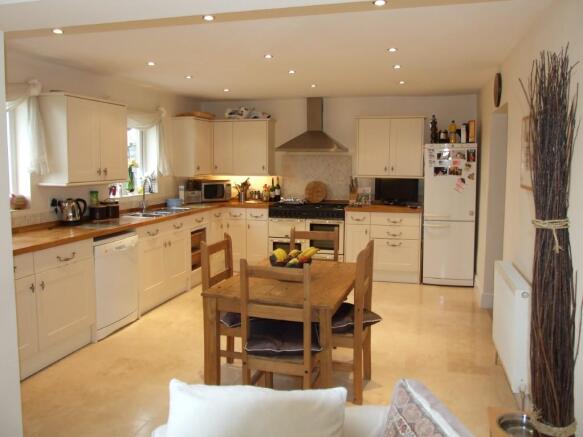 Kitchen/Breakfast Rm