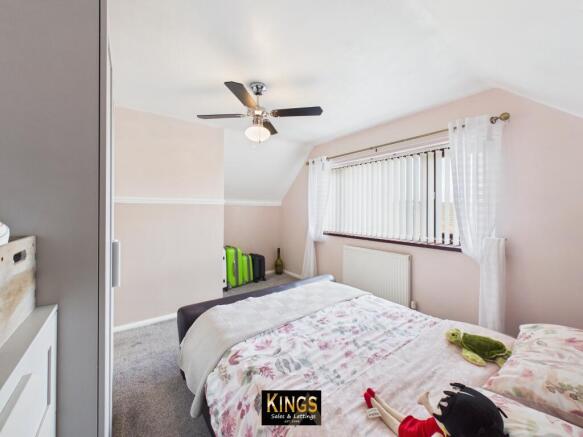 3 bed Detached for sale Image 11