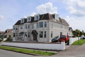 Flat 6, 53 Atlantic Waves, Pentire Avenue, Newquay TR7 1PB