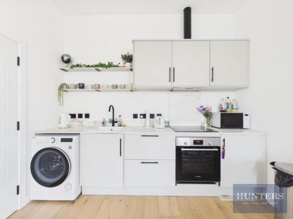 Kitchen / Living Area