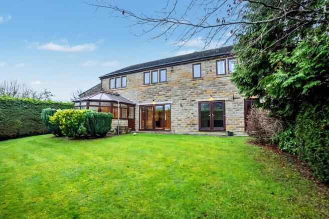 5 bed Detached for sale Image 10