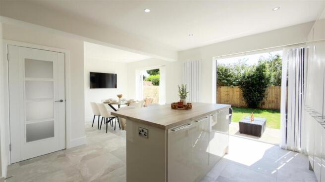 Kitchen/Dining Room