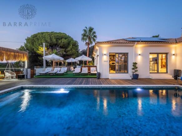 Almancil 6 Bed Villa For Sale Algarve Portugal (34)
