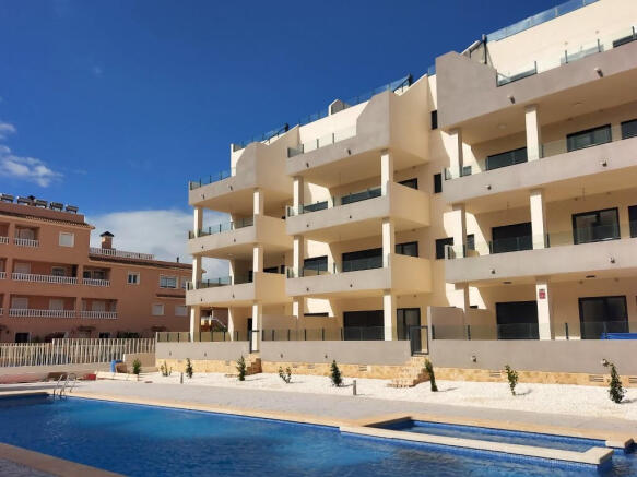 Villamartin Modern 2 bed apartment desirable complex of Residencial Cilantro