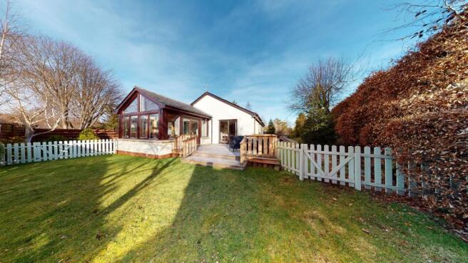 Crannog-Drumuille-Road-outside-garden.jpg