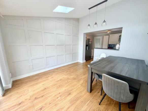 3 bed Semi-Detached for sale Image 4