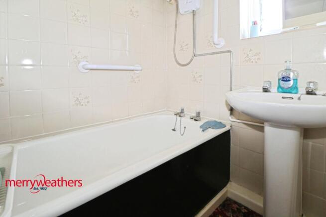 3 bed Semi-Detached for sale Image 5