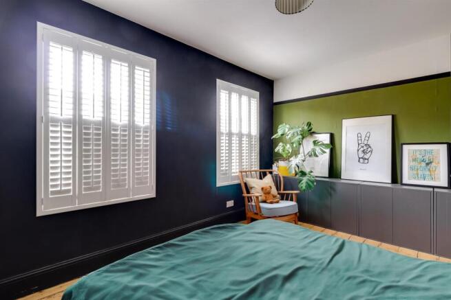Bedroom 1 (7).jpg