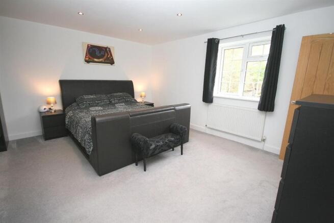 Bed 1.