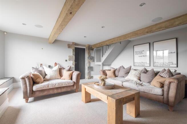 4 bed Barn Conversion for sale Image 6
