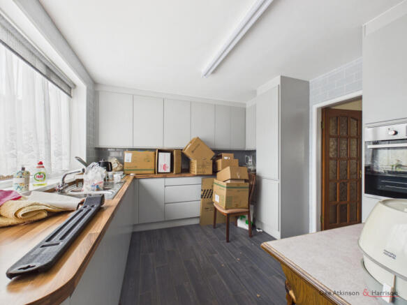 3 bed Semi-Detached for sale Image 11
