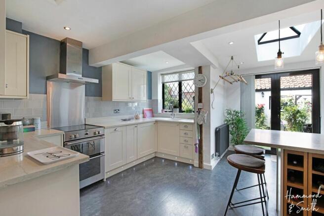 Kitchen/ Breakfast Room