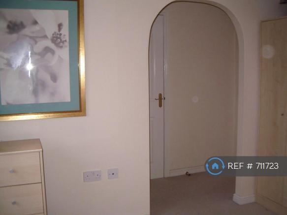 Carpeted And Laminated Property