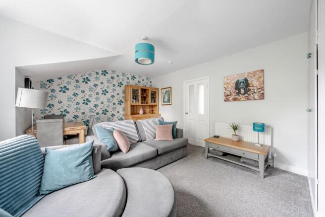3 bed Flat for sale Image 9