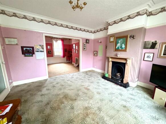 66 Cambridge Road reception room
