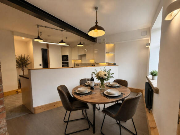 2 bed Apartment for sale Image 5