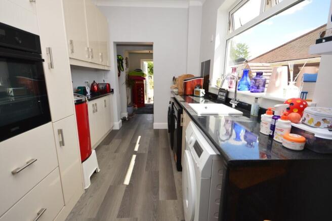 The Avenue, Wivenhoe photo 5