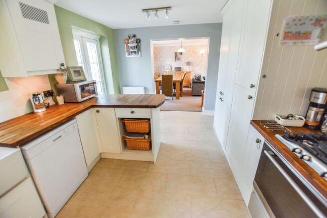 Kitchen/Breakf...