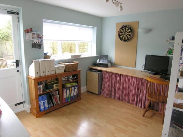 Photo 12