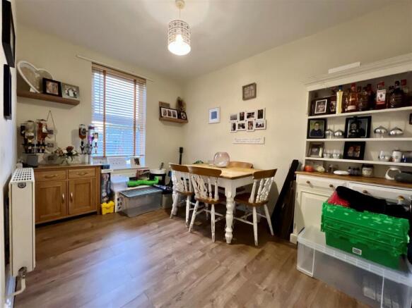 Dining room.jpg