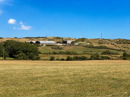 Clegyrog Uchaf, Maes Merddyn, Carreglefn, Amlwch LL68 0PE