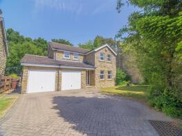 16, Wigton Green, Alwoodley, Leeds LS17 8QR