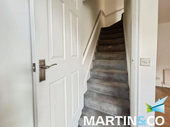 3 bed Terraced to rent Image 10