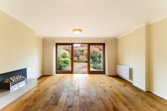 3 bed Terraced for sale Image 4