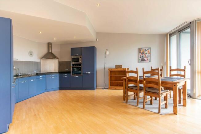 Kitchen/Dining Area