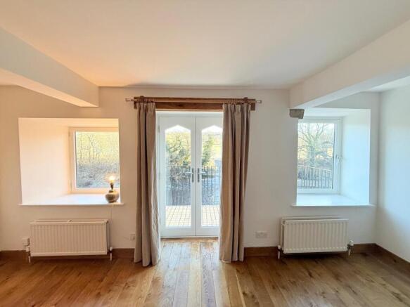 3 bed House to rent Image 9