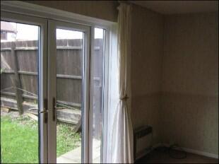 Door to rear garden