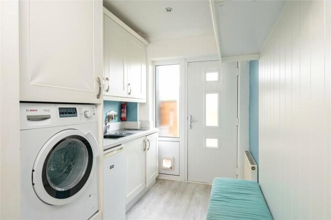 2 bed Link Detached House for sale Image 8