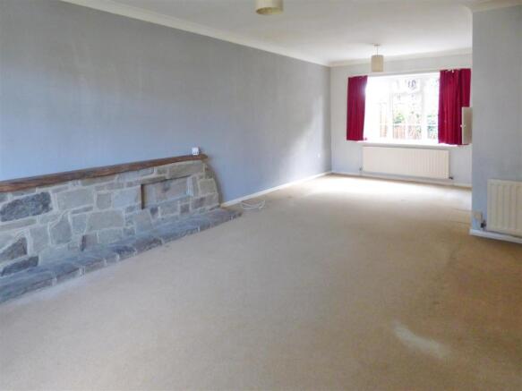 Living/Dining Room