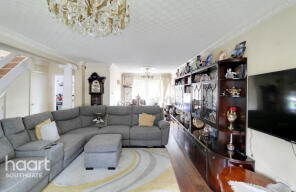 1, Regina Close, Barnet EN5 4DR