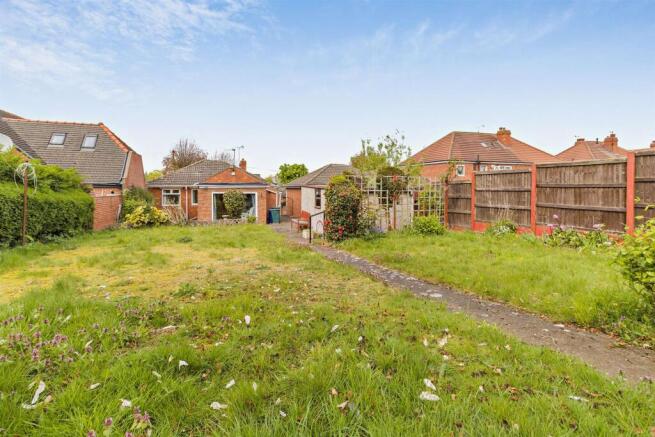 2 bed Detached Bungalow for sale Image 12
