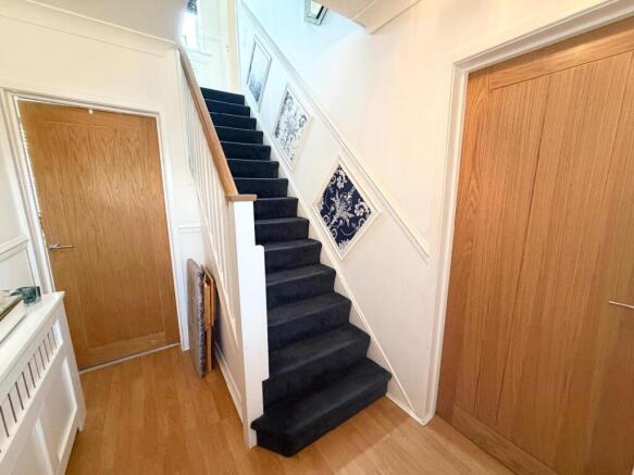 2 bed Semi-Detached for sale Image 8