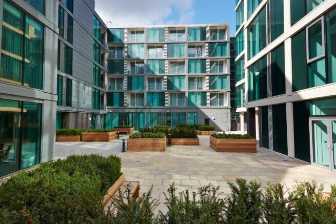2 bed Apartment to rent Image 6