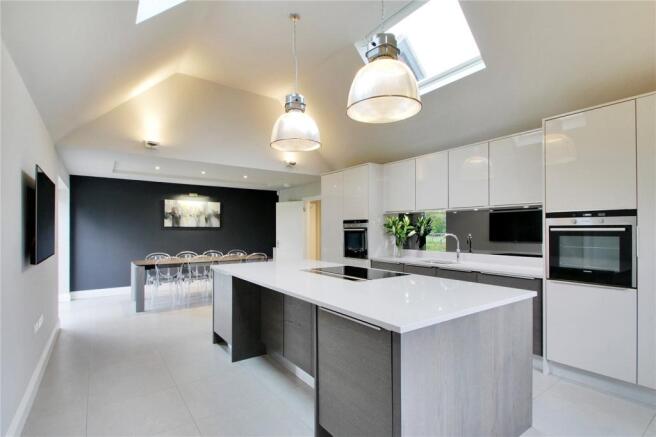 Kitchen/Breakfast Rm