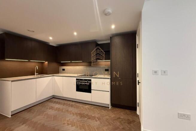 REDHH-105011 (2).jpg