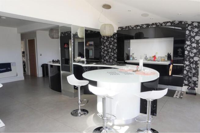 Kitchen/Breakfast