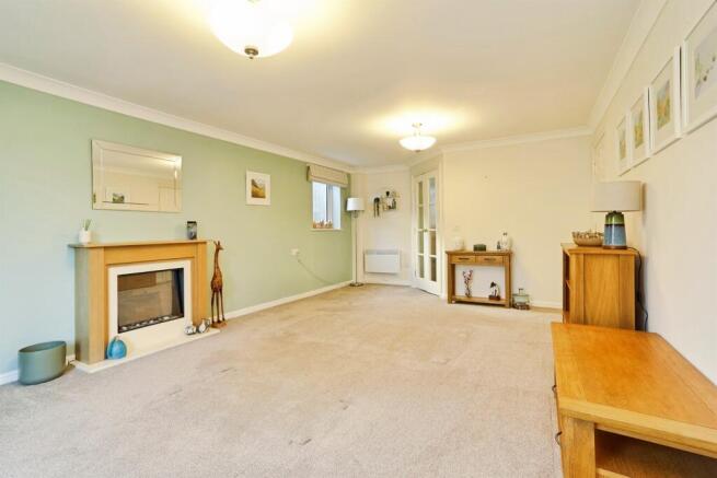 2 bed Retirement Property for sale Image 7