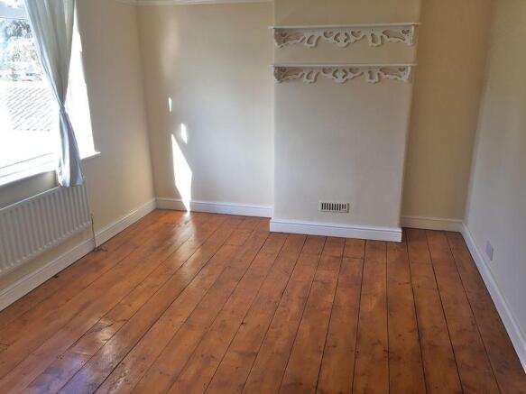 BEDROOM 2