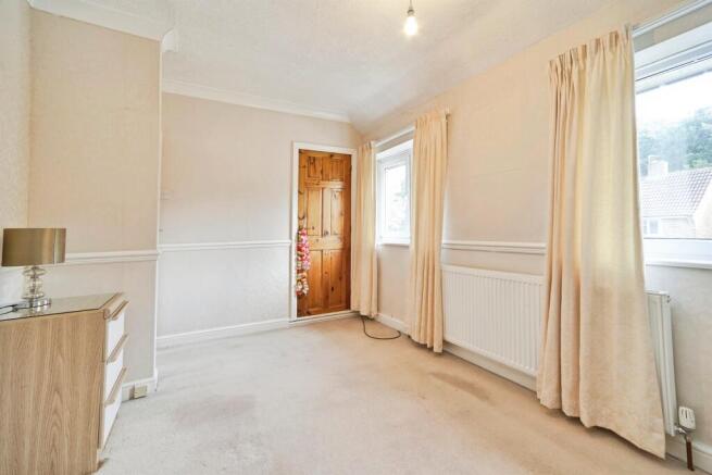 2 bed Semi-Detached for sale Image 10