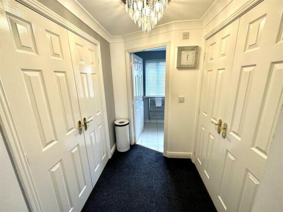 DRESSING AREA