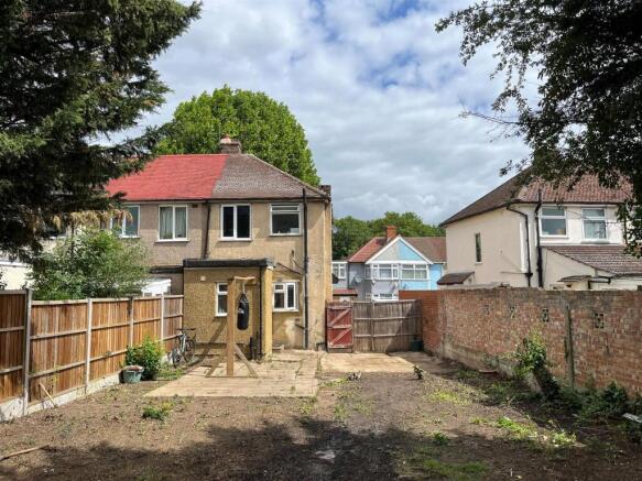 32 Saxon Avenue rear.jpg