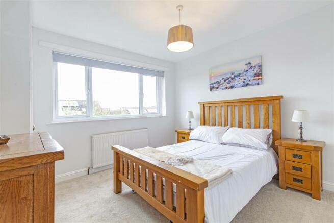 Bedroom 1-1.jpg
