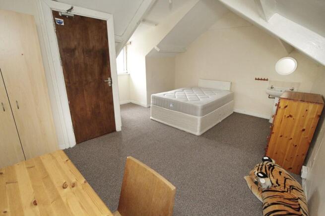 2 Calvert Terrace R6